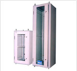Hanut India: 22U & 42U high IP racks  